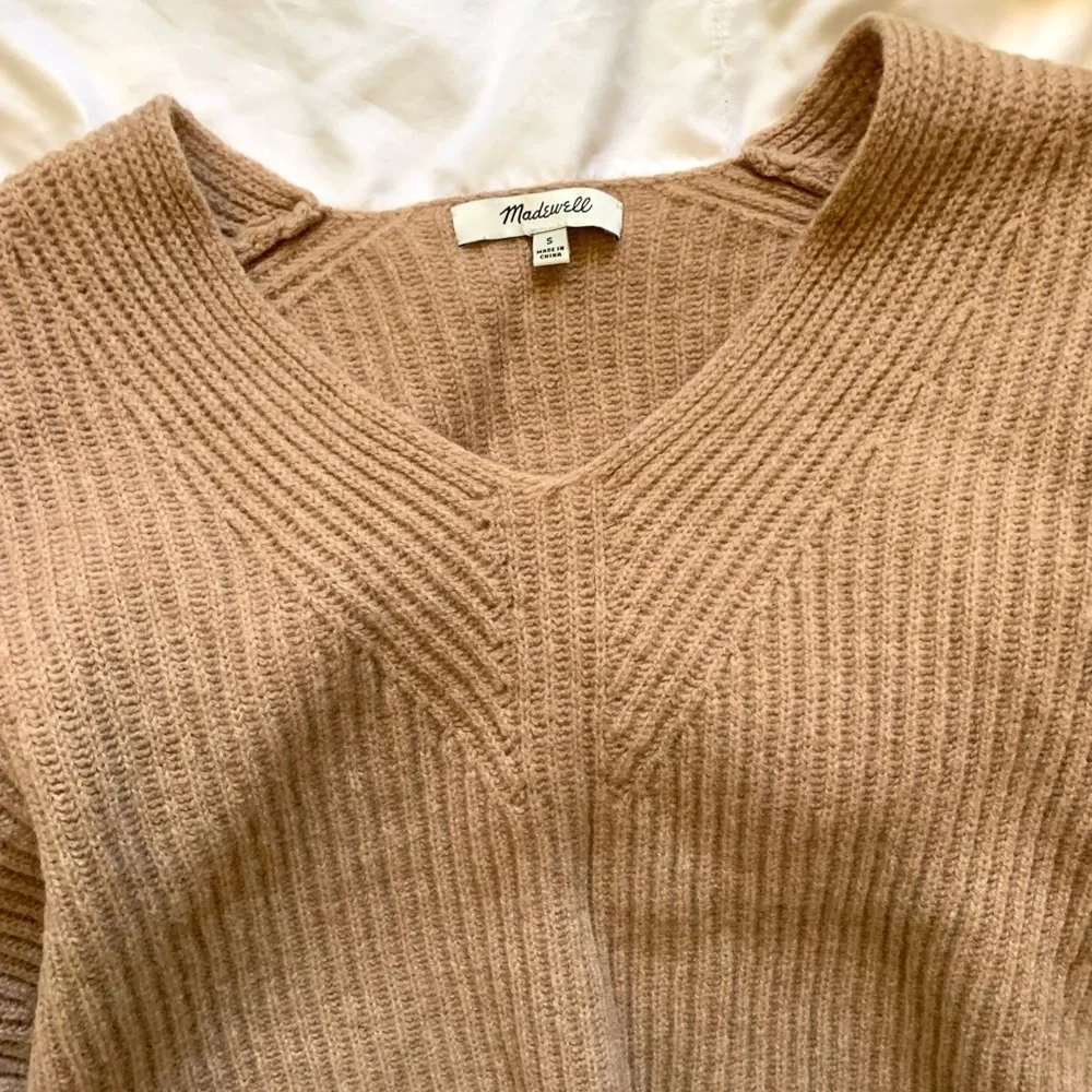 Madewell Woodside Pullover Merino Wool Sweater Size: Small - Picture 4 of 7